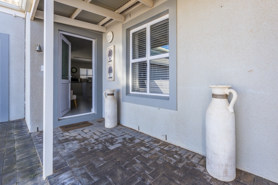To Let 3 Bedroom Property for Rent in Pinehurst Western Cape
